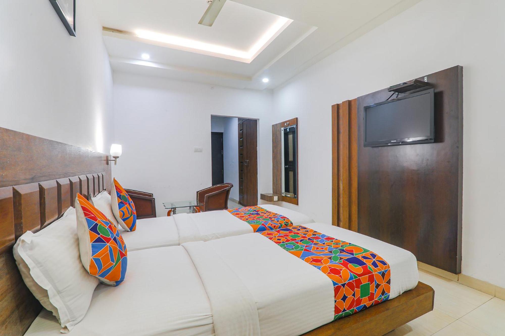 Fabhotel Prime The Continental Lucknow Eksteriør bilde