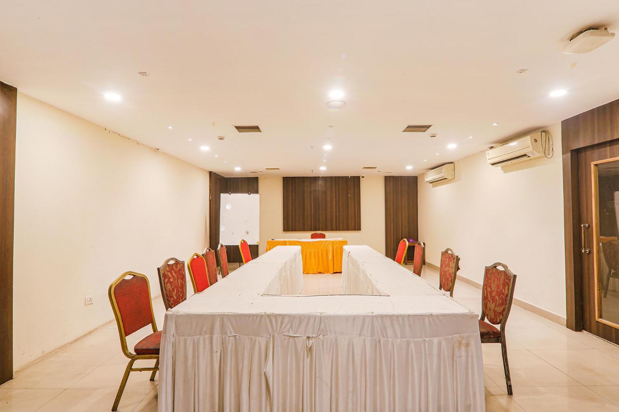 Fabhotel Prime The Continental Lucknow Eksteriør bilde